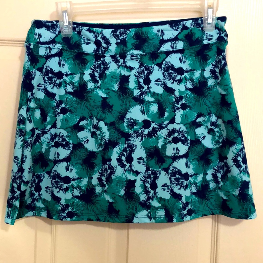 NWOT Green and navy skirt